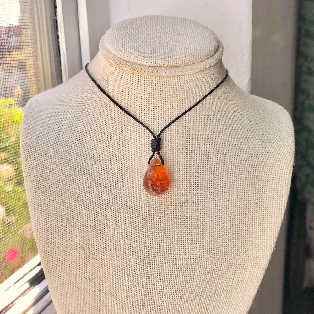 Granola Iridescent Flower Sun Y2k Hippie Teardrop Pendant Necklace/Choker